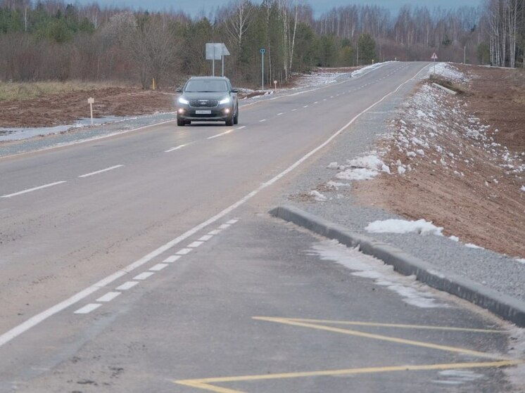 Дорога в деревню Рай Оричевского округа обрела новый асфальт