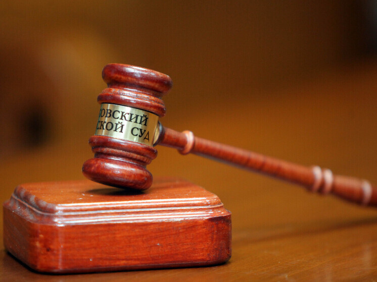 В Екатеринбурге мошенница развела мужчину на крупную сумму, придумав фиктивного ребенка