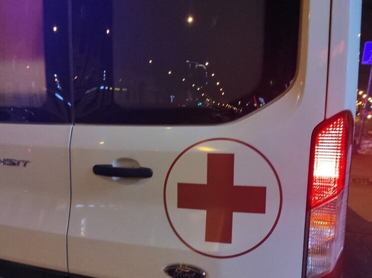 В поселке Янино-1 беднягу-грузчика пырнули ножом на складе