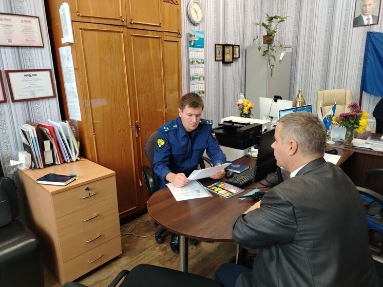 Прокурор Новотроицкого района провел выездной прием в местном гериатрическом пансионате