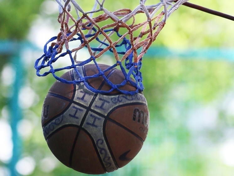 В США 20-летний баскетболист Диц скончался из-за полученной во время матча травмы