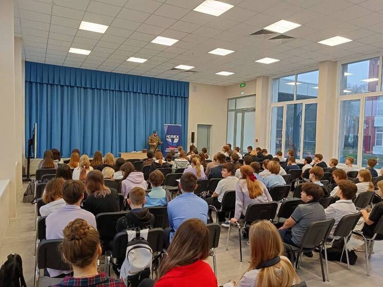 Ветеран «Шаман» провел для серпуховских школьников мастер-класс по первой помощи