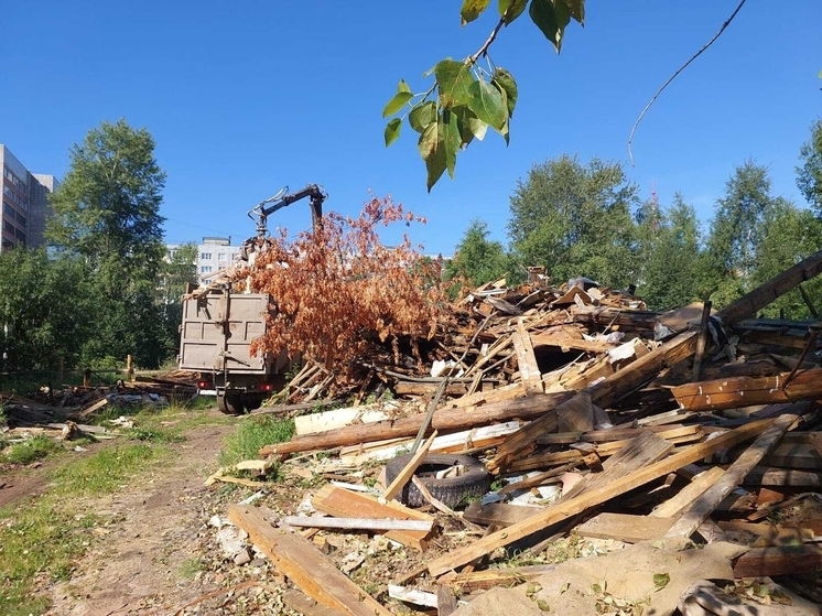 В Архангельске ускоряют снос ветхого деревянного жилья
