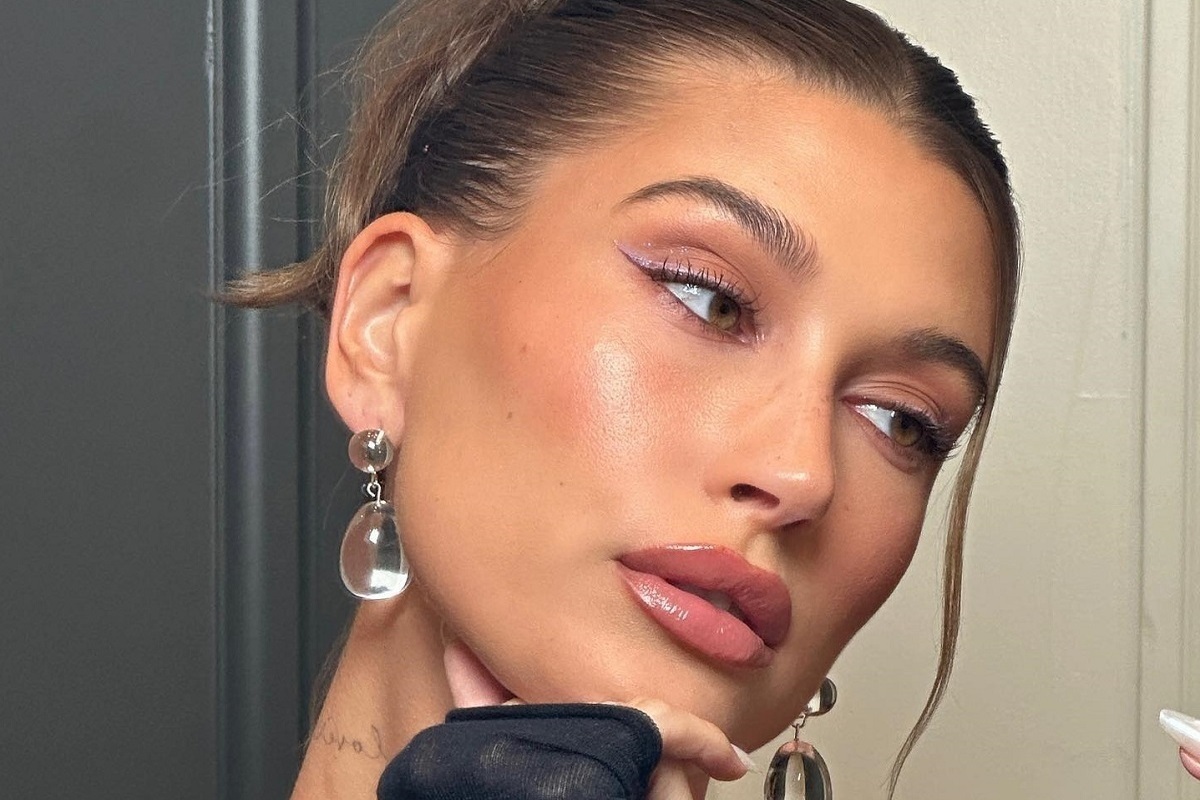 Модель выбрала выигрышную позу