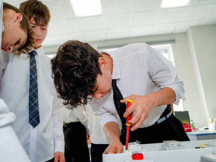 Свыше 6,5 тысячи школьников Татарстана участвуют в проекте «Билет в будущее»