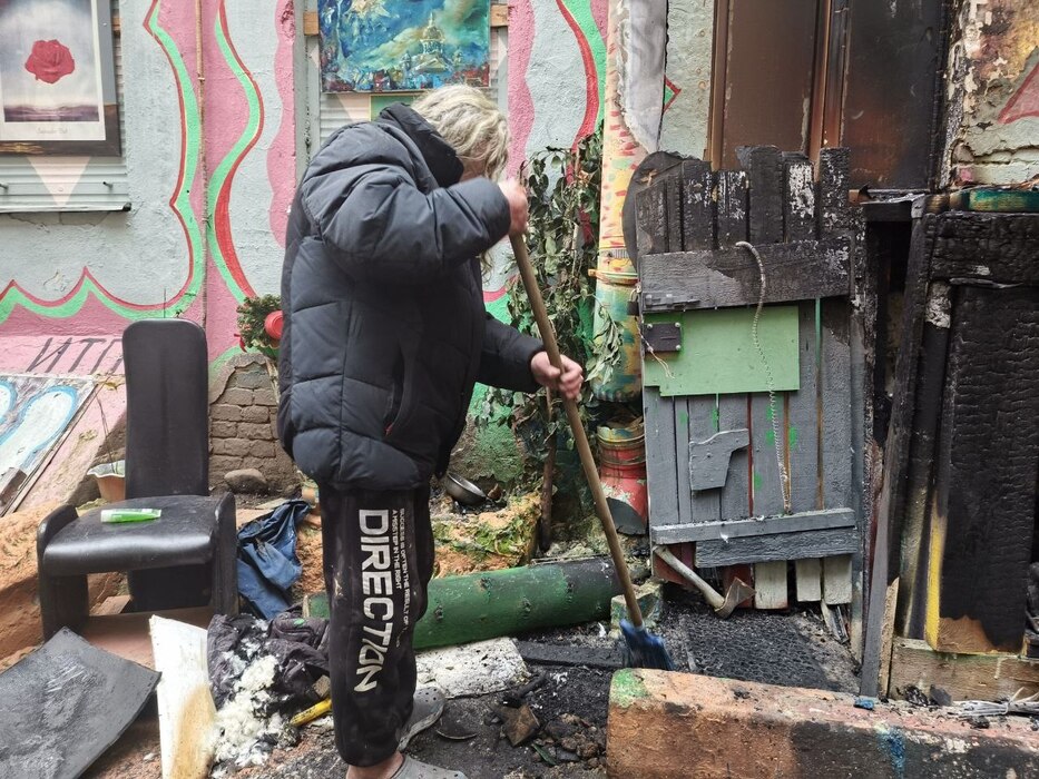 Нельсон: Кинулся через пламя, других вариантов вылезти не было