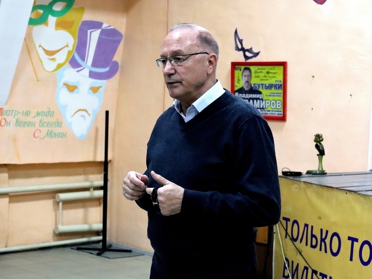 В челябинской колонии прошла встреча с писателем Виктором Николаевым