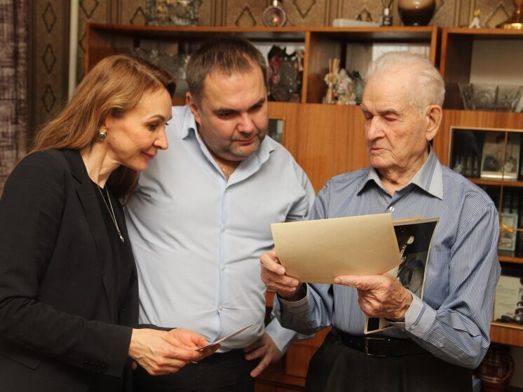 Сто один год исполнился ветерану ВОВ петрозаводчанину Константину Панову