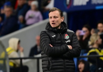 Футбольный клуб «Локомотив» 26 ноября официально объявил о продлении трудовых отношений с главным тренером Михаилом Галактионовым. Новое соглашение рассчитано до конца 2028 года. Это решение стало логическим продолжением стратегии, избранной клубом ещё в ноябре 2022 года — с момента назначения Галактионова на пост наставника «железнодорожников».