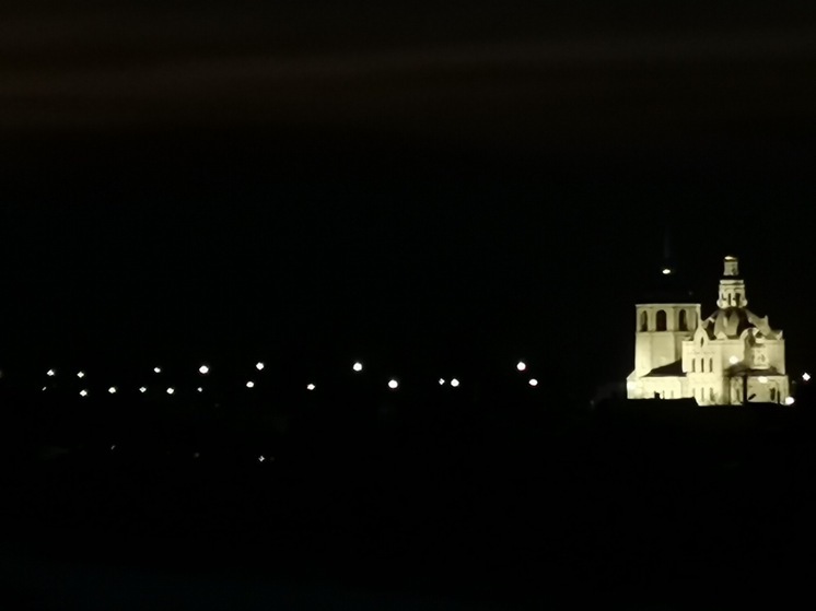 По народному календарю 28 ноября 2025 года отмечается Гурьев день. В этот день Православная церковь совершает память трех христианских мучеников — Гурия, Самона и Авива, живших на рубеже III и IV веков.