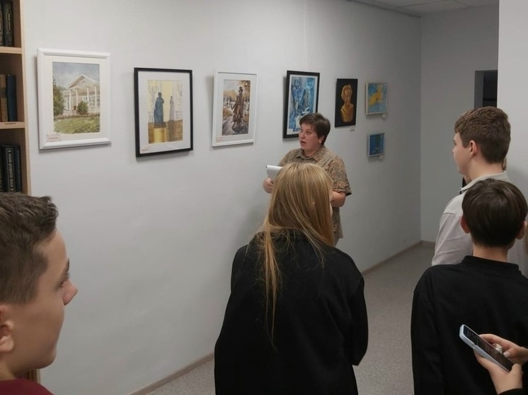 Пушкинский вернисаж: в Сампурском округе открылась выставка картин, созданных по всей России