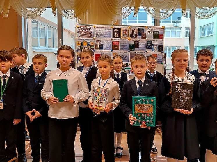 Липецкая гимназия вышла в финал конкурса «Самая читающая школа России»