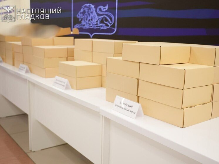 Гладков передал спецоборудование приграничным округам Белгородской области