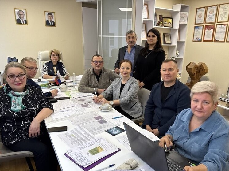 Жюри фестиваля «АСАМ» выбирает лучшие постановки