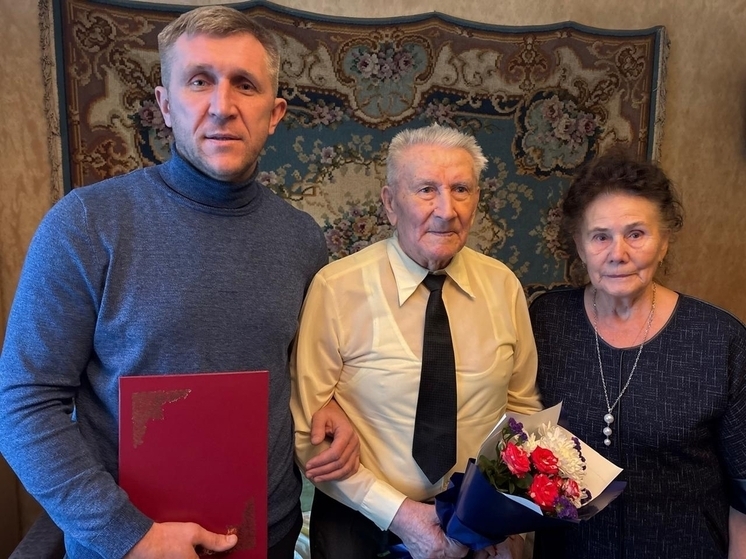 Ветеран и Почетный гражданин Тихвина отметил 98-летие