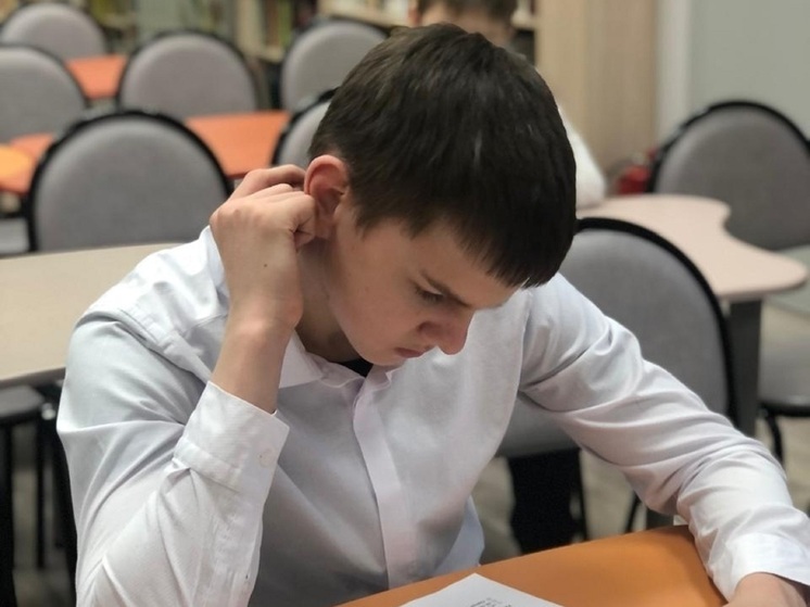 В библиотеке НАО прошел второй этап Всероссийской олимпиады