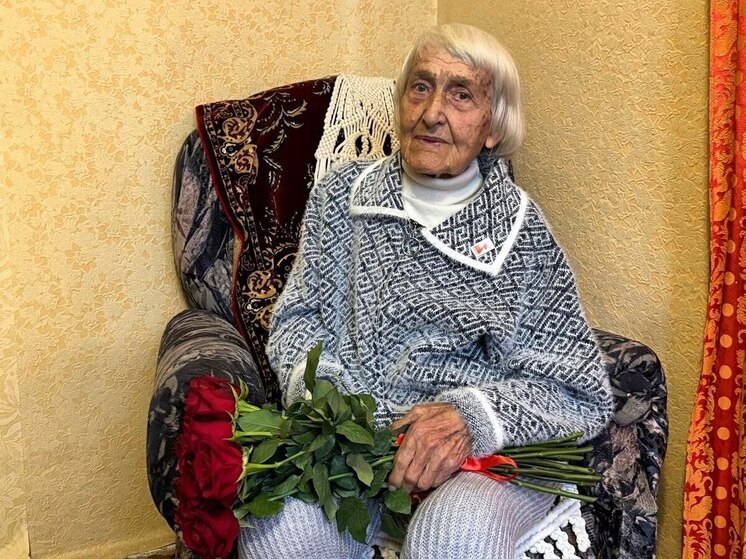 Ветеран ВОВ из Сахалинской области Нина Костюченко отметила 100-летний юбилей