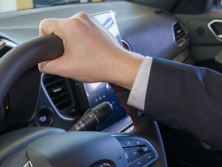 Челябинцам стали значительно меньше выдавать денег на автокредиты