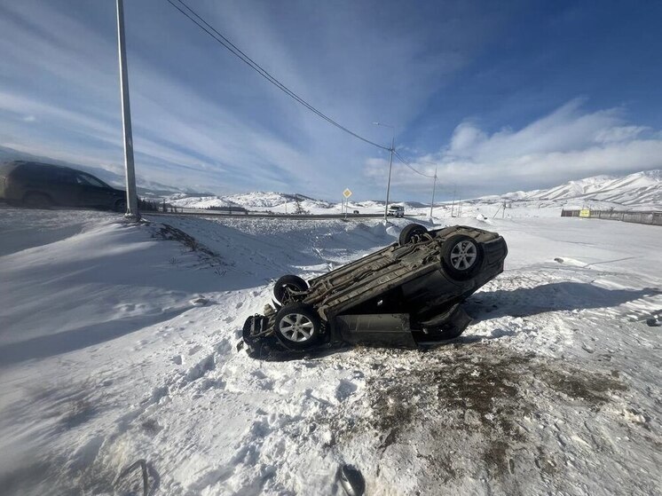 На Алтае подросток устроил ДТП с переворотом и отправил пассажира в больницу