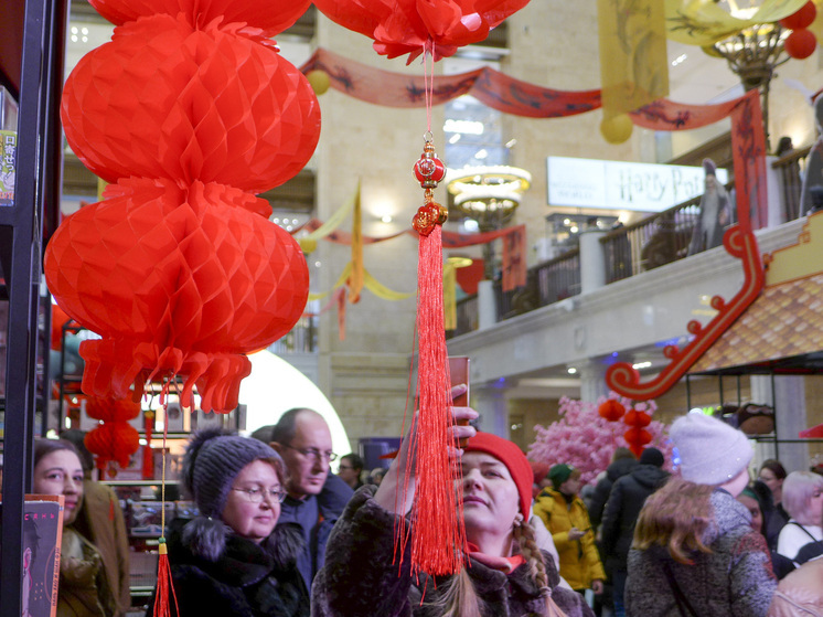 Миллионы китайцев собрались на экзамены на госслужбу для пожизненной работы