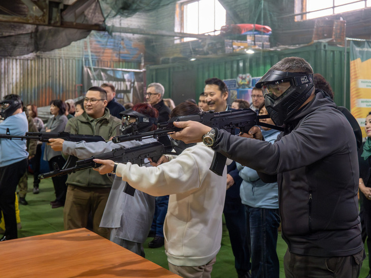 В Улан-Удэ директора школ ускоренно изучили военную подготовку