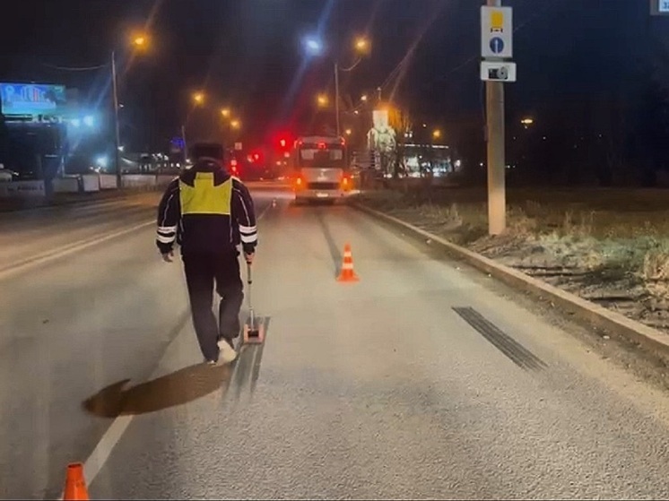 Пассажирки пострадали из-за резкого торможения автобуса в Каменске-Уральском