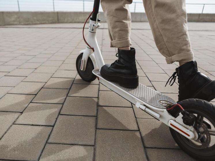 В Мелитополе подросток пострадал в ДТП на электросамокате