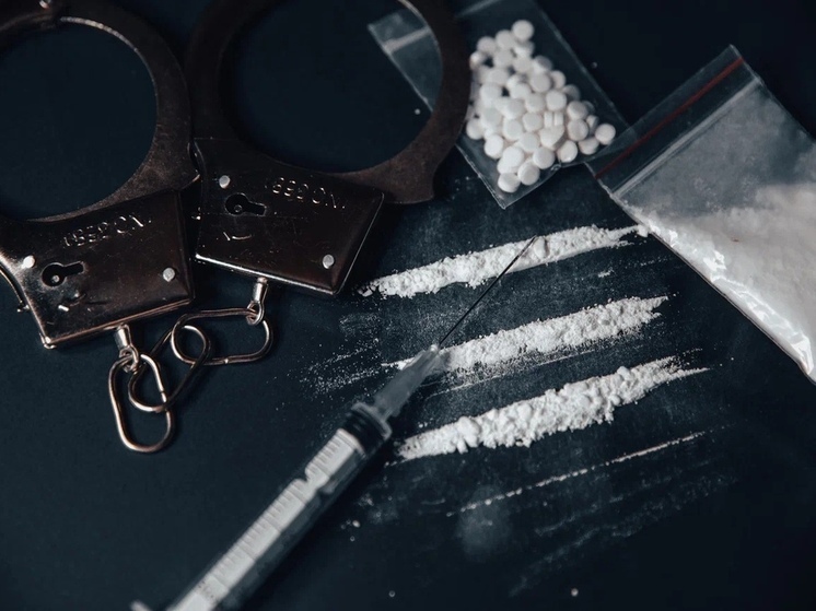 В Тверской области мужчина с помощью супруги пытался торговать наркотиками в тюрьме