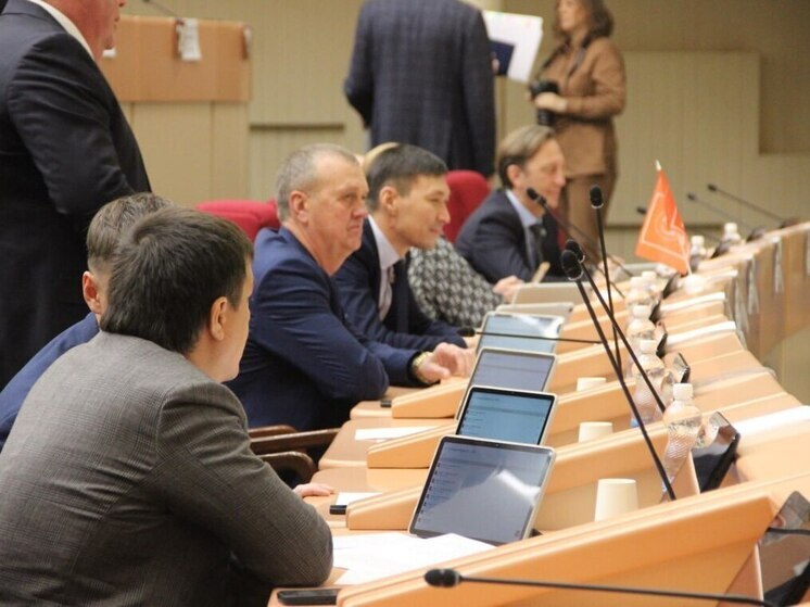 В бюджете Саратова появились деньги на коллектор у «Спартака» и зарплаты бюджетникам