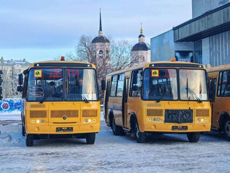Новый автобус для учеников появился в томской школе №49