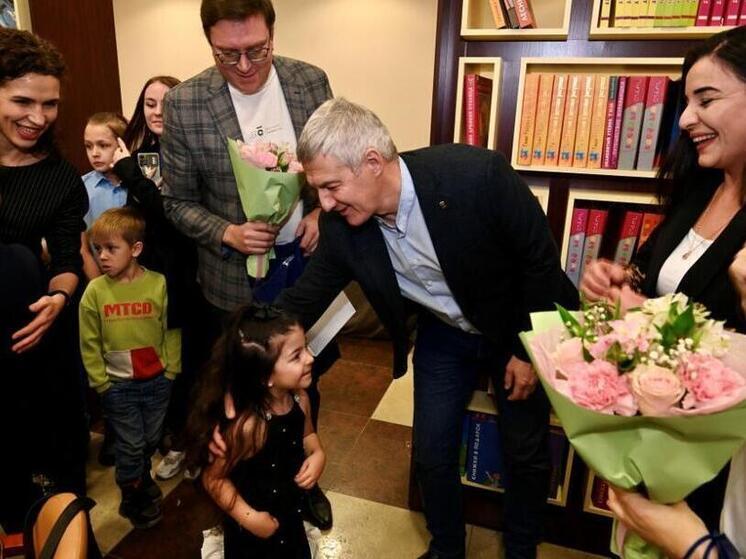 Глава Карелии поручил увеличить выплату студенткам при рождении ребёнка и расширить эту меру господдержки