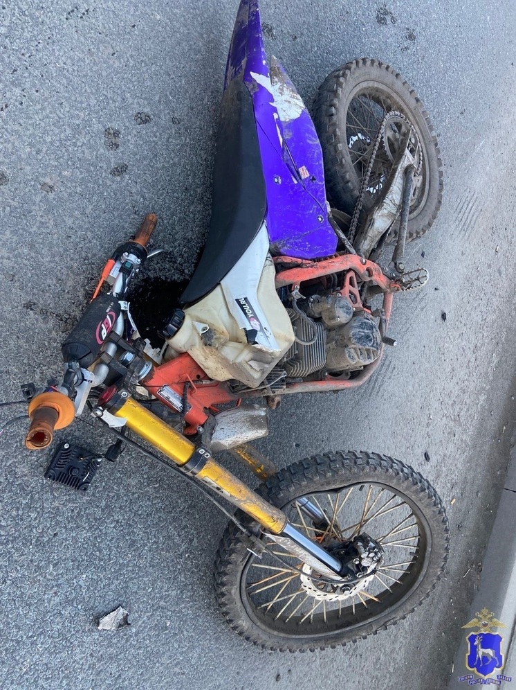 В Самаре молодой водитель питбайка столкнулся с LADA X-ray