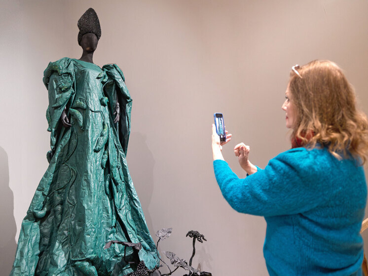 В Государственном историческом музее представили арт-объект из переработанного пластика