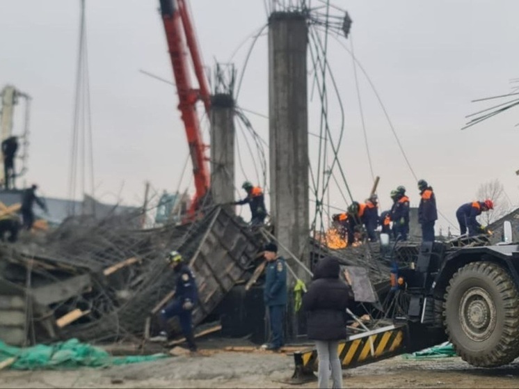 На месте обрушения здания в Южно-Сахалинске найдено тело второго и третьего погибших