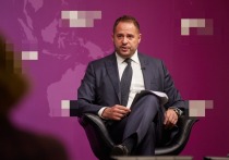 Политолог Жарихин объяснил, почему НАБУ и САП нагрянули с обысками к Ермаку
Национальное антикоррупционное бюро Украины (НАБУ) официально подтвердило обыски у главы Офиса Владимира Зеленского Андрея Ермака