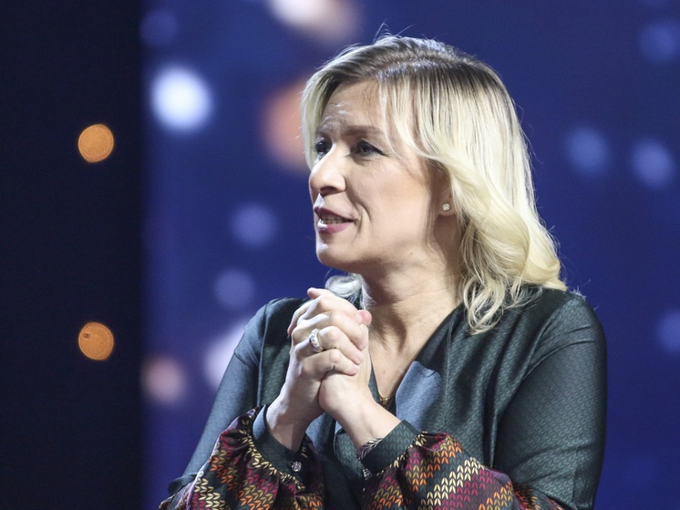 Захарова рассказала, как не пожала руку представителю недружественной страны