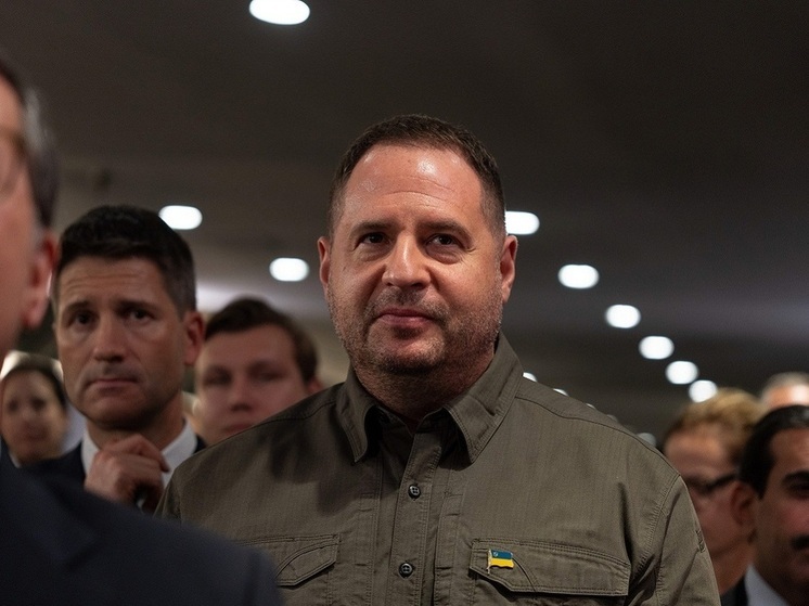 Эксперт Пинчук: обыски у Ермака представляют собой воспитательный процесс США