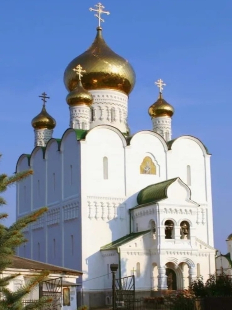 Депутат Татьяна Очкаласова оказала помощь Свято-Никольскому храму