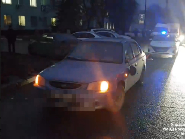 В Белгороде иномарка сбила вышедшую на дорогу пенсионерку