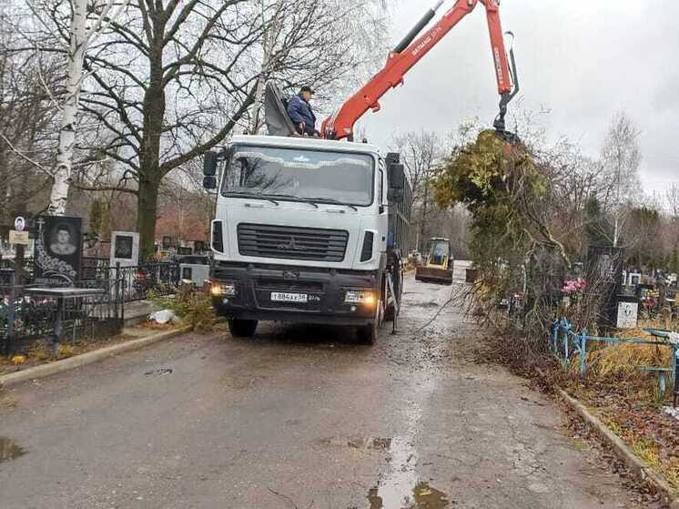 На пензенских кладбищах поддерживают порядок и чистоту
