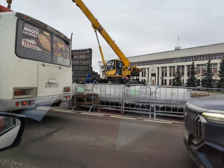 В Калуге готовятся к открытию главного городского катка