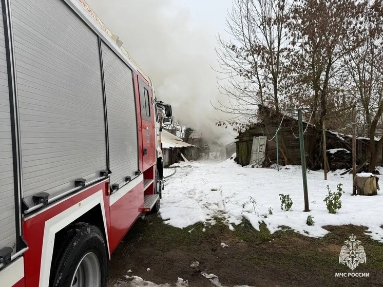В Тверской области горел сарай