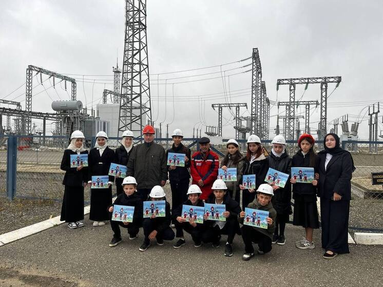 Специалисты «Дагэнерго» провели урок электробезопасности на подстанции «Стекольная»