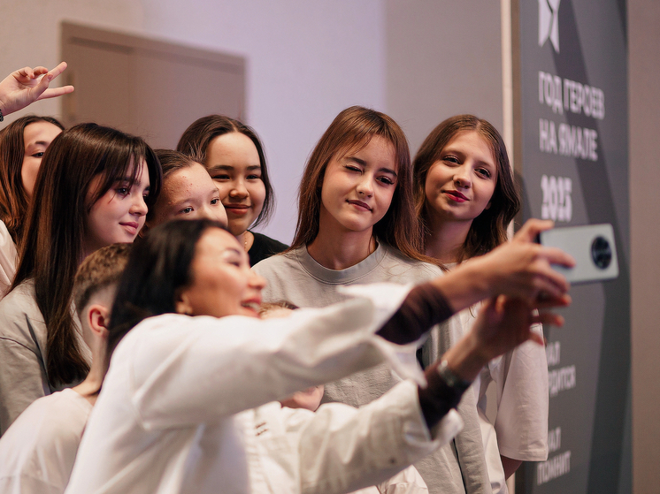 В Ноябрьске стартовала школа для юных лидеров «Время действовать»