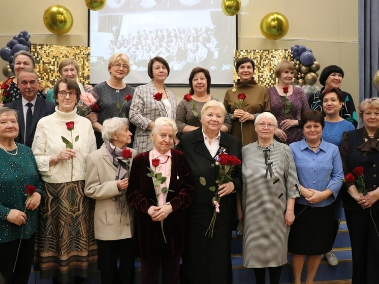 Кировская школа №2 отметила 40-летний юбилей