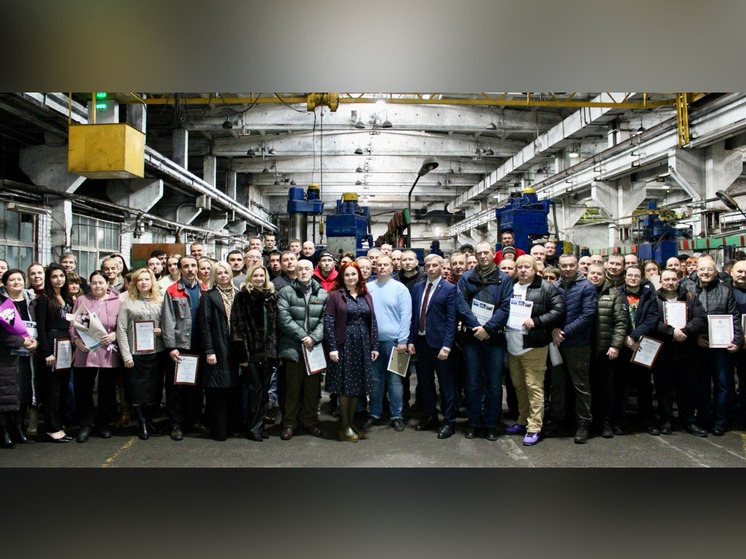 Глава Боровичского округа поздравил завод «Полимермаш» с 55-летием