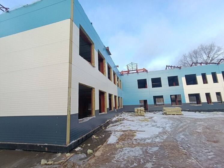 В Ярославле подрядчика, строившего модульную поликлинику на улице Гоголя, арестовали по подозрению в крупном мошенничестве.