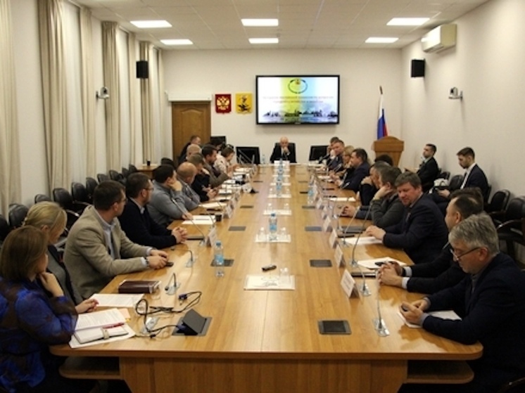 В Архангельске будут штрафовать автомобилистов за блокировку мусоровозов