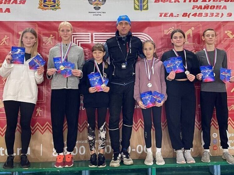 Брянского тренера отметили в конкурсе «Лучший тренер по лёгкой атлетике -2025»