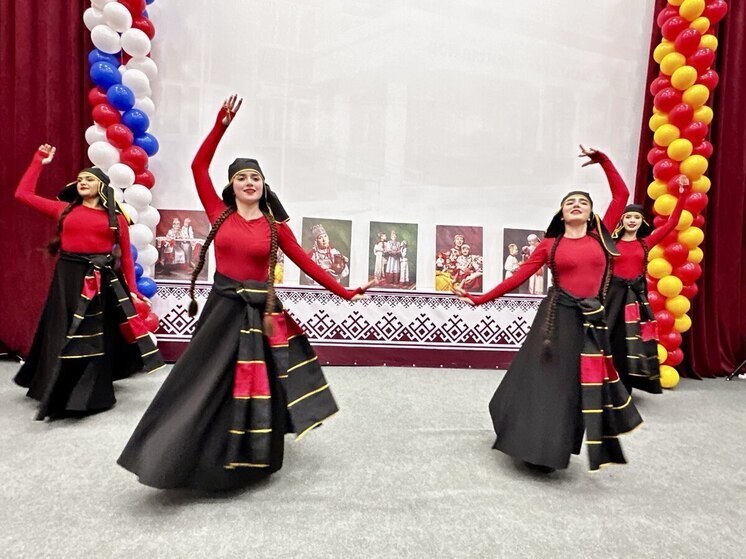 В Чувашии отметили межнациональный праздник «Её величество мама»